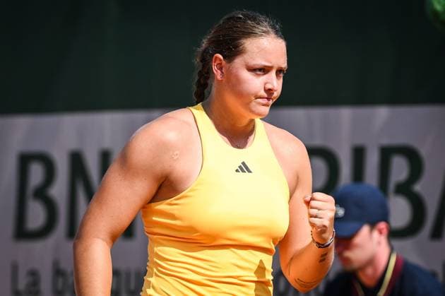 May 20, 2024, Paris, France, France: Jule NIEMEIER of Germany celebrates his point during first qualifying day of Roland-Garros 2024, French Open 2024, Grand Slam tennis tournament at Roland-Garros Stadium on May 20, 2024 in Paris, France. Paris France - ZUMAm308 20240520_zsp_m308_001 Copyright: xMatthieuxMirvillex