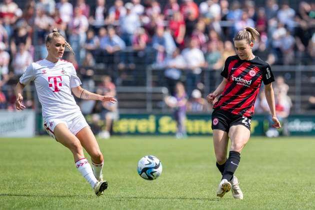 GOOGLE PIXEL Frauen Bundesliga 1 FC Köln Eintracht Frankfurt, 20 05 2024 Selina Cerci 1 FC Köln, 29 , Anna Aehling Eintracht Frankfurt, 24 GOOGLE PIXEL Frauen Bundesliga, 1 FC Köln Eintracht Frankfurt, 22 Spieltag, am 20 05 2024, Franz Kremer Stadion, Köln DFL regulations prohibit any use of photographs as image sequences and or quasi video Copyright: xBEAUTIFULxSPORTS Meuselx