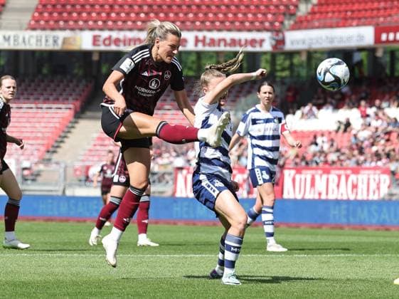 20 05 2024 Soccer Season 2023 2024 1 Women Soccer Bundesliga 22 Matchday 1 FC Nuremberg FCN Club MSV Duisburg Zebras Sportfoto Zink DaMa xdaxmax Medina Desic 30, 1 FC Nuremberg FCN with shot on goal gg Paula Flach 5, MSV Duisburg