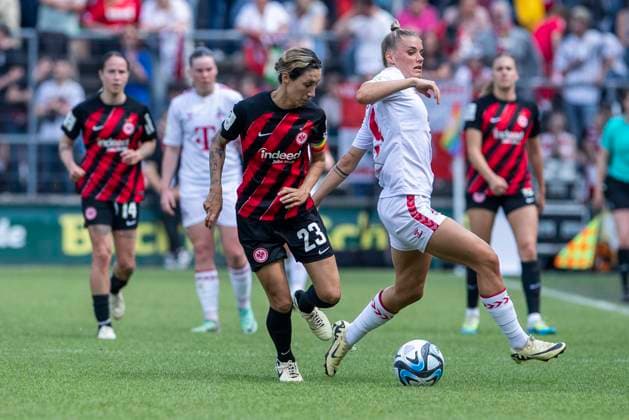GOOGLE PIXEL Frauen Bundesliga 1 FC Köln Eintracht Frankfurt, 20 05 2024 Sara Doorsoun Eintracht Frankfurt, 23 , Selina Cerci 1 FC Köln, 29 GOOGLE PIXEL Frauen Bundesliga, 1 FC Köln Eintracht Frankfurt, 22 Spieltag, am 20 05 2024, Franz Kremer Stadion, Köln DFL regulations prohibit any use of photographs as image sequences and or quasi video Copyright: xBEAUTIFULxSPORTS Meuselx