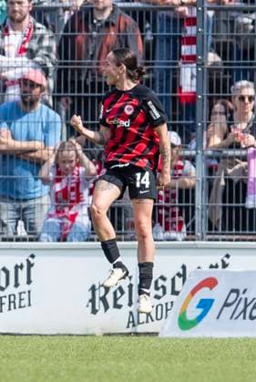 GOOGLE PIXEL Frauen Bundesliga 1 FC Köln Eintracht Frankfurt, 20 05 2024 Geraldine Reuteler Eintracht Frankfurt, 14 cheers after her goal to 0 1 GOOGLE PIXEL Frauen Bundesliga, 1 FC Köln Eintracht Frankfurt, 22 Spieltag, am 20 05 2024, Franz Kremer Stadion, Köln DFL regulations prohibit any use of photographs as image sequences and or quasi video Copyright: xBEAUTIFULxSPORTS Meuselx