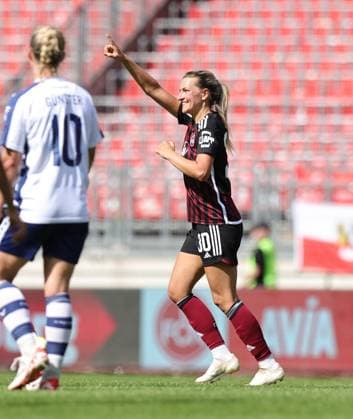 20 05 2024 Soccer Season 2023 2024 1 Womens Soccer Bundesliga 22 Matchday 1 FC Nürnberg FCN Club MSV Duisburg Zebras Sportfoto Zink DaMa xdaxmax Jubel Freude Torjubel nach Tor zum 1 0 Medina Desic 30, 1 FC Nürnberg FCN jubelt freut Torschütze Medina Desic 30, 1 FC Nürnberg FCN