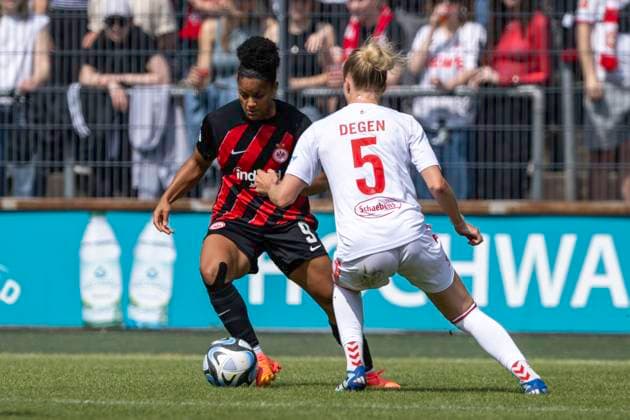 Soccer Google Pixel Womens Bundesliga, Season 2023 2024, Matchday 22, 1 FC Koeln Eintracht Frankfurt on 20 05 2024 at Franz Kremer Stadium in Koeln duel between Shekiera Martinez Eintracht Frankfurt, 09 and Celina Degen 1 FC Koeln, 05 Important note In accordance with the regulations of the DFL German Football League and the DFB German Football Association, it is prohibited to utilize or have utilized photographs taken in the stadium and or of the match in the form of sequential images and or video-like photo series Foto Kirchner Media TH Copyright: xKirchner-Media THx