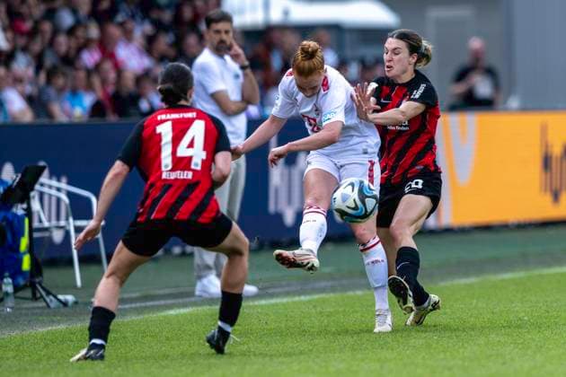Football Google Pixel Womens Bundesliga, Season 2023 2024, 22 Matchday, 1 FC Cologne Eintracht Frankfurt on 20 05 2024 at Franz Kremer Stadium in Cologne duel between Laura Vogt 1 FC Cologne, 08 and Barbara Dunst Eintracht Frankfurt, 28 In front of Geraldine Reuteler Eintracht Frankfurt, 14 Important note In accordance with the regulations of the DFL German Football League and the DFB German Football Association, it is prohibited to utilize or have utilized photographs taken in the stadium and or of the match in the form of sequential images and or video-like photo series Foto Kirchner Media TH Copyright: xKirchner-Media THx