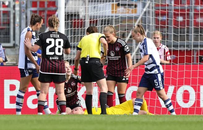 20 05 2024 Soccer Season 2023 2024 1 Women Soccer Bundesliga 22 Matchday 1 FC Nuremberg FCN Club MSV Duisburg Zebras Sportfoto Zink DaMa xdaxmax Lea Paulick 1, 1 FC Nuremberg FCN with shot on goal