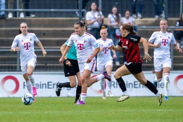 Soccer Google Pixel Womens Bundesliga, Season 2023 2024, Matchday 22, 1 FC Koeln Eintracht Frankfurt on 20 05 2024 at Franz Kremer Stadium in Koeln duel between Carlotta Wamser 1 FC Koeln, 30 and Lisanne Graewe Eintracht Frankfurt, 08 Important note In accordance with the regulations of the DFL German Football League and the DFB German Football Association, it is prohibited to utilize or have utilized photographs taken in the stadium and or of the match in the form of sequential images and or video-like photo series Foto Kirchner Media TH Copyright: xKirchner-Media THx