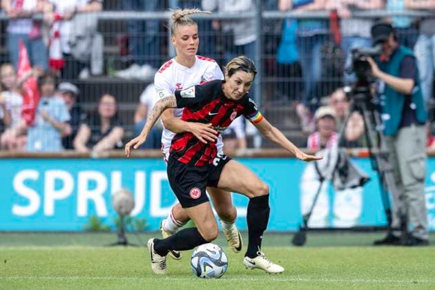 Soccer Google Pixel Womens Bundesliga, Season 2023 2024, Matchday 22, 1 FC Koeln Eintracht Frankfurt on 20 05 2024 at Franz Kremer Stadium in Koeln duel between Selina Cerci 1 FC Koeln, 29 and Sara Doorsoun Eintracht Frankfurt, 23 Important note In accordance with the regulations of the DFL German Football League and the DFB German Football Association, it is prohibited to utilize or have utilized photographs taken in the stadium and or of the match in the form of sequential images and or video-like photo series Foto Kirchner Media TH Copyright: xKirchner-Media THx