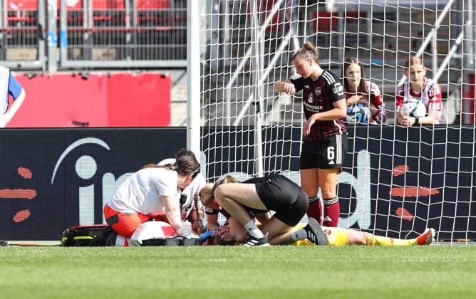 20 05 2024 Soccer Season 2023 2024 1 Womens Soccer Bundesliga 22 Matchday 1 FC Nuremberg FCN Club MSV Duisburg Zebras Sportfoto Zink DaMa xdaxmax Lea Paulick 1, 1 FC Nuremberg FCN is treated for pain injury and I have to be replaced afterwards