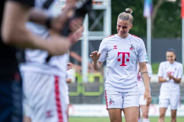 GOOGLE PIXEL Frauen Bundesliga 1 FC Köln Eintracht Frankfurt, 20 05 2024 Selina Cerci 1 FC Köln, 29 cries at her farewell GOOGLE PIXEL Frauen Bundesliga, 1 FC Köln Eintracht Frankfurt, 22 Spieltag, am 20 05 2024, Franz Kremer Stadion, Köln DFL regulations prohibit any use of photographs as image sequences and or quasi video Copyright: xBEAUTIFULxSPORTS Meuselx