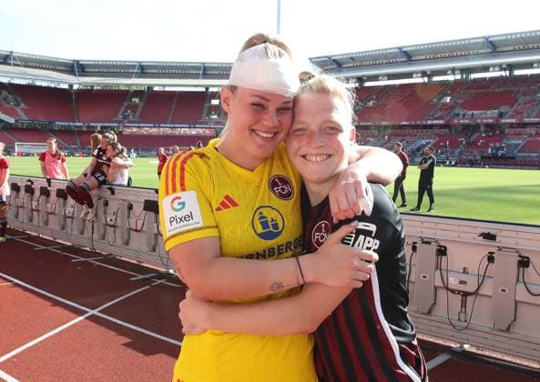 20 05 2024 Soccer Season 2023 2024 1 Women Soccer Bundesliga 22 Matchday 1 FC Nürnberg FCN Club MSV Duisburg Zebras Sportfoto Zink DaMa xdaxmax Lea Paulick 1, 1 FC Nürnberg FCN Franziska Mai 18, 1 FC Nürnberg FCN hug each other after the match