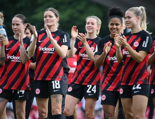 20 05 2024, xgrfx, Fussball 1 Bundesliga Damen, 1 FC Köln Frauen Eintracht Frankfurt emspor, v l Geraldine Reuteler, Verena Hanshaw, Anna Aehling, Shekiera Martinez, Nadine Riesen Eintracht Frankfurt DFL DFB REGULATIONS PROHIBIT ANY USE OF PHOTOGRAPHS as IMAGE SEQUENCES and or QUASI VIDEO Köln