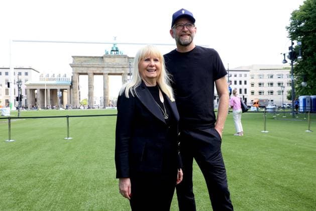 DEU, FIFA, EM 2024, Fan Mile construction, 21 05 2024, Brandenburg Gate, Berlin, DEU, FIFA, EM 2024, Fan Mile construction, in the picture Tour of the Fan Mile in front of the Brandenburg Gate Iris Spranger, Senator for the Interior and Sport, Moritz van Dülmen, Managing Director of Kulturprojekte Berlin Photo Juergen Engler nordphoto GmbH nordphotoxGmbHx xEngler nph00076