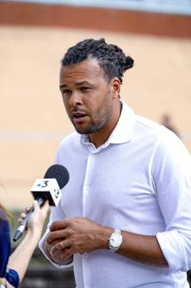 Jo-Wilfried Tsonga en interview parle de l arrÃªt du tournoi de Lyon qui coÃ»te cher en structures Ã bÃ¢tir et garde ses rÃªves d avenir dans sa tÃªte - Tournoi de l Open Parc Auvergne RhÃ ne-Alpes Ã Lyon le 21 05 2024. TENNIS : Open Parc Auvergne RhÃ ne-Alpes - Lyon - 21 05 2024 SandrineThesillat Panoramic 
