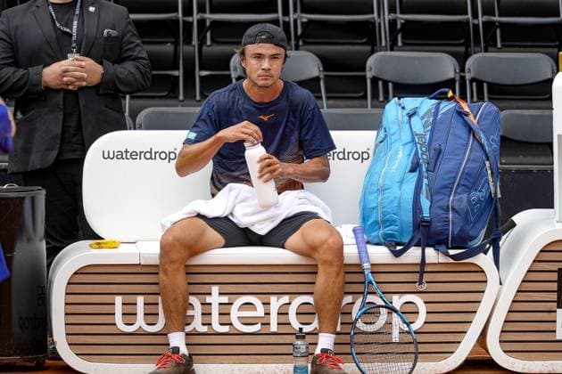 Taro DANIEL (JPN) lors de son match face Ã Luciano DARDERI (ITA) lors du tournoi de l Open Parc Auvergne RhÃ ne-Alpes Ã Lyon le 21 05 2024. TENNIS : Open Parc Auvergne RhÃ ne-Alpes - Lyon - 21 05 2024 SandrineThesillat Panoramic 