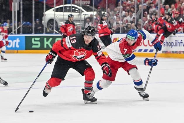 PRAGUE, CZECH REPUBLIC MAY 21 Brandon Tanev of Canada protects the puck from David Spacek of Czechia during the preliminary round match between Canada and Czechia at Prague Arena on May 21, 2024 in Prague Prague, Czech Republic Prague Prague Arena Czech Republic Copyright: xJustPictures.ch AndreaxBrancax jp-en-EuSpIm-AB_21052024_AAB_2991