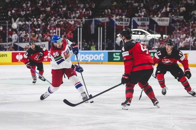 Ice hockey, Eishockey - IIHF WC 2024 PRAGUE,CZECH REPUBLIC,21.MAY.24 - ICE HOCKEY - IIHF Ice Hockey World Championship, WM, Weltmeisterschaft 2024, group stage, Canada vs Czech Republic. Image shows David Tomasek (CZE).  GEPAxpictures xDanielxGoetzhaber