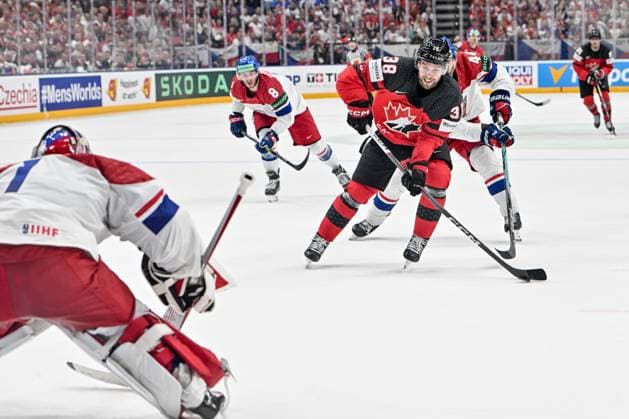 PRAGUE, CZECH REPUBLIC MAY 21 Brandon Hagel of Canada scores against goalkeeper Lukas Dostal of Czechia during the preliminary round match between Canada and Czechia at Prague Arena on May 21, 2024 in Prague, Czech Republic Prague Prague Arena Czech Republic Copyright: xJustPictures.ch AndreaxBrancax jp-en-EuSpIm-AB_21052024_AAB_4455