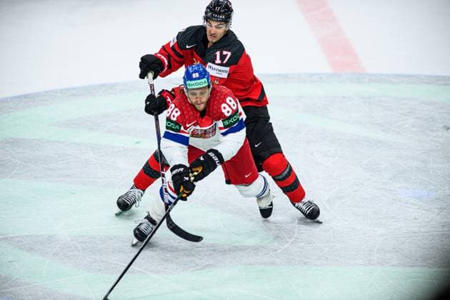 PRAGUE, CZECH REPUBLIC - 21 MAY, 2024:Mascot Bob. The game of IIHF 2024 Ice hockey, Eishockey World Championship, WM, Weltmeisterschaft Canada - Czech Republic at O2 Arena  Copyright: xVITALIIxKLIUIEVx