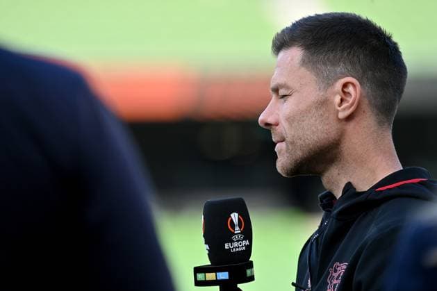 21 05 2024, xjrdrx, Football UEFA Europa League Final 2024, Bayer 04 Leverkusen Press Conference Training emspor, v l Coach Xabi Alonso Bayer Leverkusen DFL DFB REGULATIONS PROHIBIT ANY USE OF PHOTOGRAPHS as IMAGE SEQUENCES and or QUASI VIDEO Dublin