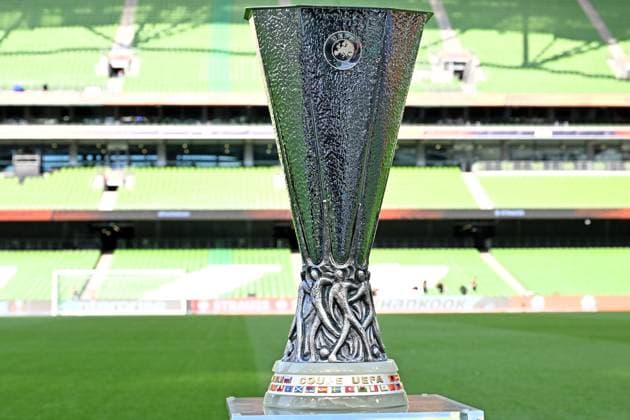 Football, EL, Final, The cup in Dublin