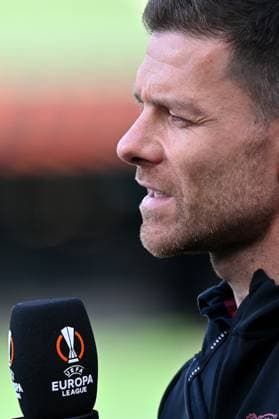 21 05 2024, xjrdrx, Football UEFA Europa League Final 2024, Bayer 04 Leverkusen Press Conference Training emspor, v l Coach Xabi Alonso Bayer Leverkusen DFL DFB REGULATIONS PROHIBIT ANY USE OF PHOTOGRAPHS as IMAGE SEQUENCES and or QUASI VIDEO Dublin