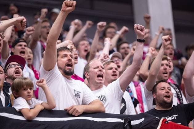 Fans of Telekom Baskets Bonn vs ALBA Berlin Playoffs Quarterfinals Game 3 Photo Jörn Wolter