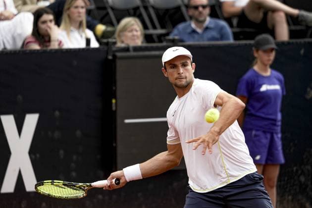 Le joueur de tennis Aleksandar VUKIC (AUS) lors du tournoi de l Open Parc Auvergne RhÃ ne-Alpes Ã Lyon le 21 05 2024. TENNIS : Open Parc Auvergne RhÃ ne-Alpes - Lyon - 21 05 2024 SandrineThesillat Panoramic 