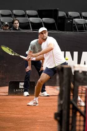Le joueur de tennis Aleksandar VUKIC (AUS) lors du tournoi de l Open Parc Auvergne RhÃ ne-Alpes Ã Lyon le 21 05 2024. TENNIS : Open Parc Auvergne RhÃ ne-Alpes - Lyon - 21 05 2024 SandrineThesillat Panoramic 