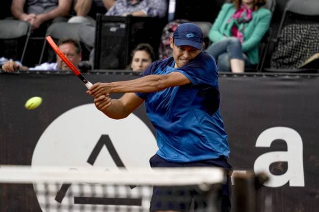 Pavel Kotov (RUS) en simple lors du tournoi de l Open Parc Auvergne RhÃ ne-Alpes Ã Lyon le 21 05 2024. TENNIS : Open Parc Auvergne RhÃ ne-Alpes - Lyon - 21 05 2024 SandrineThesillat Panoramic 