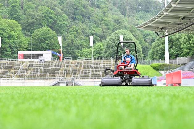 GER, UEFA European Championship 2024, Slovenian Base Camp Wuppertal 20 04 2023,Wuppertal ,Stadion am Zoo, GER, UEFA European Championship 2024, Slovenian Base Camp Wuppertal in the picture the new turf is maintained NordphotoxGmbHx xFreund nph00018