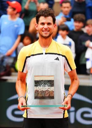 Dominic Thiem with a special presentation to mark the end of his French Open career after a second round qualifying defeat to Otto Virtanen French Open Tennis, Wednesday Practice and Qualifying, Tennis, Roland Garros, Paris, France - 22 May 2024  Copyright: xJavierxGarcia Shutterstockx 14496075aj