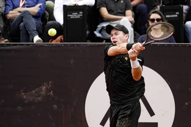 Dominik KOEPFER (GER) lors du tournoi de l Open Parc Auvergne RhÃ ne-Alpes Ã Lyon le 22 05 2024. TENNIS : Open Parc Auvergne RhÃ ne-Alpes - Lyon - 22 05 2024 SandrineThesillat Panoramic 