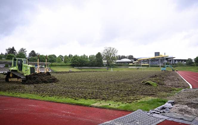 Football International EURO 2024 22 05 2024 The turf in the Hermann Saam Stadium in Freudenstadt will be renewed by the company Sportstaettenbau Garten Moser from Reutlingen around three weeks before the first training session of the Danish national team The old layer of turf will be removed with a bulldozer
