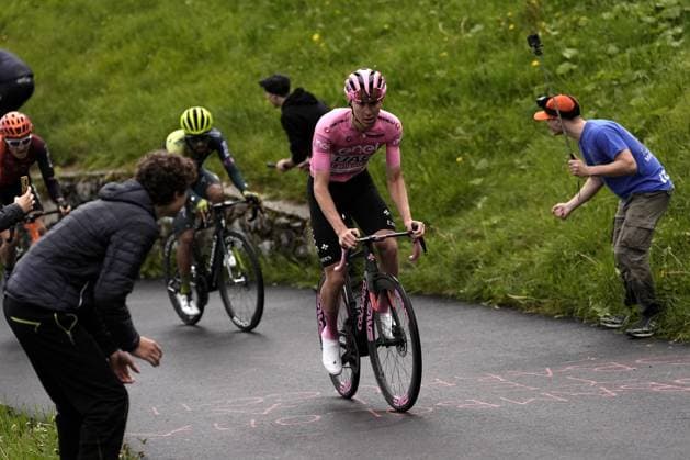 Pogacar Tadej (Team Uae Emirates) pink jersey, during the stage 17 of the Giro d Italia from Selva di Val Gardena to Passo Brocon, Italy - Wednesday, May 22, 2024 - Cycling  Copyright: xFabioxFerrarix xLaPressex