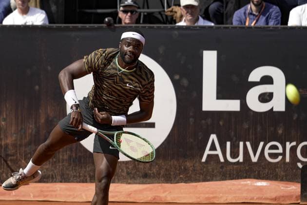 Le joueur de tennis Frances TIAFOE (USA) lors du tournoi de l Open Parc Auvergne RhÃ ne-Alpes Ã Lyon le 22 05 2024. TENNIS : Open Parc Auvergne RhÃ ne-Alpes - Lyon - 22 05 2024 SandrineThesillat Panoramic 
