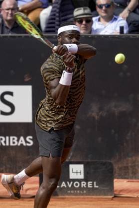 Le joueur de tennis Frances TIAFOE (USA) lors du tournoi de l Open Parc Auvergne RhÃ ne-Alpes Ã Lyon le 22 05 2024. TENNIS : Open Parc Auvergne RhÃ ne-Alpes - Lyon - 22 05 2024 SandrineThesillat Panoramic 