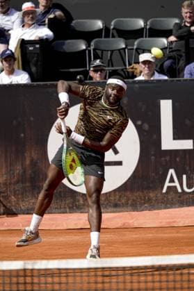 Le joueur de tennis Frances TIAFOE (USA) lors du tournoi de l Open Parc Auvergne RhÃ ne-Alpes Ã Lyon le 22 05 2024. TENNIS : Open Parc Auvergne RhÃ ne-Alpes - Lyon - 22 05 2024 SandrineThesillat Panoramic 
