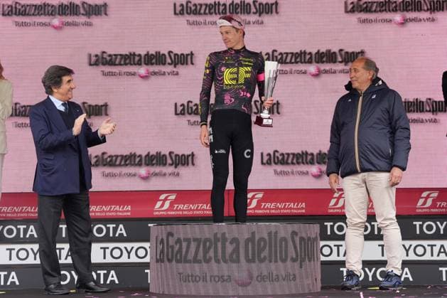 Urbano Cairo, Steinhauser Georg (Team Ef Education Easy Post) winner, Vincenzo Torriani Trophy, at the end of the stage 17 of the Giro d Italia from Selva di Val Gardena to Passo Brocon, Italy - Wednesday, May 22, 2024 - Cycling  Copyright: xGianxMattiaxD Albertox xLaPressex