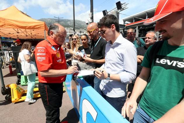 AMBIANCE AVANT GP MONACO PITLANE PHOTOPQR NICE MATIN Jean François Ottonello ; Monaco ; 22 05 2024 ; Ambiance dans la pitlane avant le debut du Grand Prix de Monaco - Frederic Vasseur, directeur de la Scuderia Ferrari Monaco France  Copyright: xPHOTOPQR NICExMATIN MAXPPPxJeanxFrançoisxOttonellox 20240522NIM2377 20240522NIM2377
