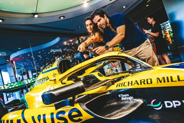 MAGAZINE PRESENTATION MCLAREN SENNA BY OKX - MCLAREN GP MONACO SPORTPIXPRESS MAXPPP - MONACO 22 05 2024 MAGAZINE PRESENTATION MCLAREN SENNA BY OKX - MCLAREN GP MONACO McLaren Store Hommage to Ayrton Senna written inside the cockpit of Formula one McLaren Senna MONACO AVENUE DE LA PRINCESSE GRACE MONACO  Copyright: xMAXPPPxSPORTPIXPRESSx HD2571 HD2571