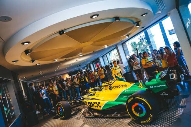 MAGAZINE PRESENTATION MCLAREN SENNA BY OKX - MCLAREN GP MONACO SPORTPIXPRESS MAXPPP - MONACO 22 05 2024 MAGAZINE PRESENTATION MCLAREN SENNA BY OKX - MCLAREN GP MONACO McLaren Store piastri (oscar) - (mclaren) front the Formula one McLaren Senna and the fans outside of the McLaren Store MONACO AVENUE DE LA PRINCESSE GRACE MONACO  Copyright: xMAXPPPxSPORTPIXPRESSx HD2591 HD2591