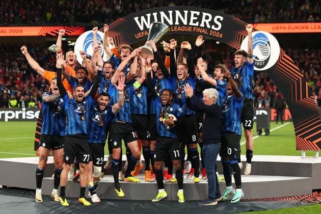 22nd May 2024, Dublin Arena, Dublin, Ireland; Europa League Football Final; Atalanta versus Bayer Leverkusen; The Atalanta team celebrates with the UEFA Europa League Trophy  ActionPlus12645794 ShaunxBrooks