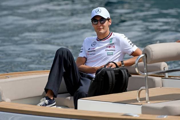 23 05 2024, xrarjax, Motorsport FIA Formula 1, Grand Prix of Monaco 2024 emspor, v l arrival of George Russel Mercedes AMG Petronas starting number 63 with the Monte Carlo boat