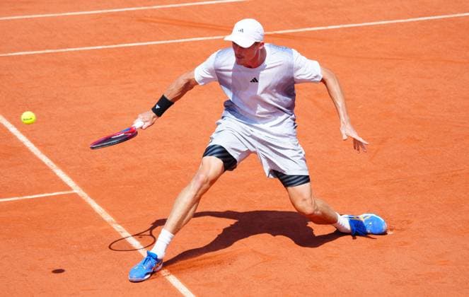 Billy Harris during his third qualifying round defeat to Valentin Vacherot French Open Tennis, Thursday Practice and Qualifying, Tennis, Roland Garros, Paris, France - 23 May 2024  Copyright: xJavierxGarcia Shutterstockx 14496641m