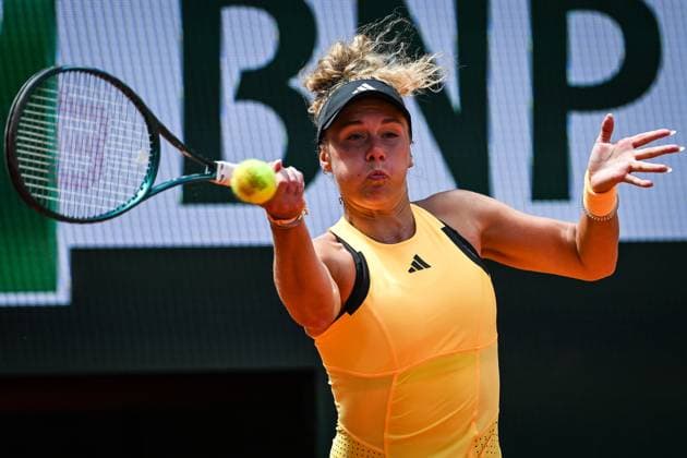 May 23, 2024, Paris, France, France: Leolia JEANJEAN of France during fourth qualifying day of Roland-Garros 2024, French Open 2024, Grand Slam tennis tournament at Roland-Garros Stadium on May 23, 2024 in Paris, France. Paris France - ZUMAm308 20240523_zsp_m308_004 Copyright: xMatthieuxMirvillex
