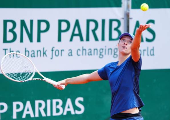 Iga Swiatek practices French Open Tennis, Thursday Practice and Qualifying, Tennis, Roland Garros, Paris, France - 23 May 2024  Copyright: xJavierxGarcia Shutterstockx 14496641bi