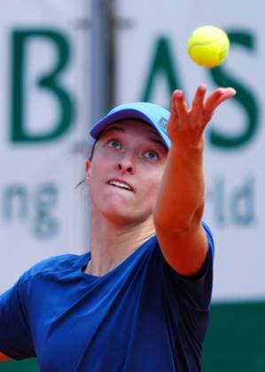 Iga Swiatek practices French Open Tennis, Thursday Practice and Qualifying, Tennis, Roland Garros, Paris, France - 23 May 2024  Copyright: xJavierxGarcia Shutterstockx 14496641bl