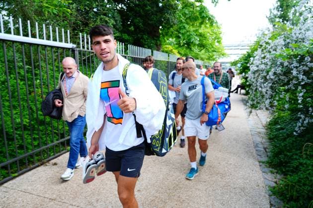 Carlos Alcaraz after his Thursday practice session French Open Tennis, Thursday Practice and Qualifying, Tennis, Roland Garros, Paris, France - 23 May 2024  Copyright: xJavierxGarcia Shutterstockx 14496641cg