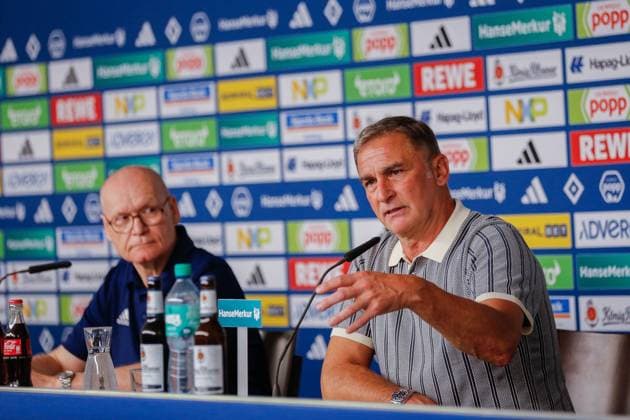 Chairman of the Supervisory Board of HSV Fußball AG Michael Papenfuß Chief Sports Officer Stefan Kuntz HSV Germany , Hamburg , Volksparkstadion , Football , Bundesliga , Bundesliga 2 , Hamburger SV , Presentation of Stefan Kuntz Chief Sports Officer