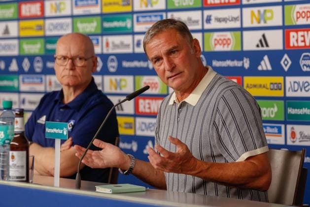 Chairman of the Supervisory Board of HSV Fußball AG Michael Papenfuß Chief Sports Officer Stefan Kuntz HSV Germany , Hamburg , Volksparkstadion , Football , Bundesliga , Bundesliga 2 , Hamburger SV , Presentation of Stefan Kuntz Chief Sports Officer
